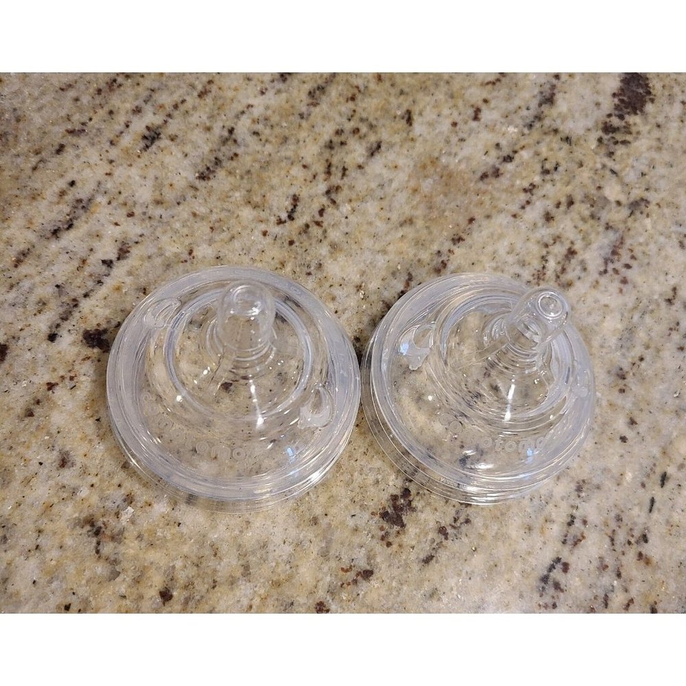 Comotomo Silicone Replacement Nipple 9-1 & 9-3. Lot of 2